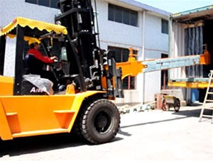 叉車(chē)串桿屬具卸貨實(shí)拍案例
